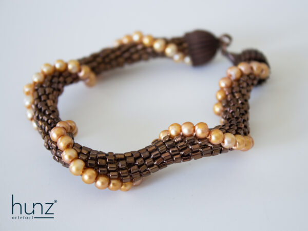 Brown Necklace with Faux Pearl and Bracelet - Image 5